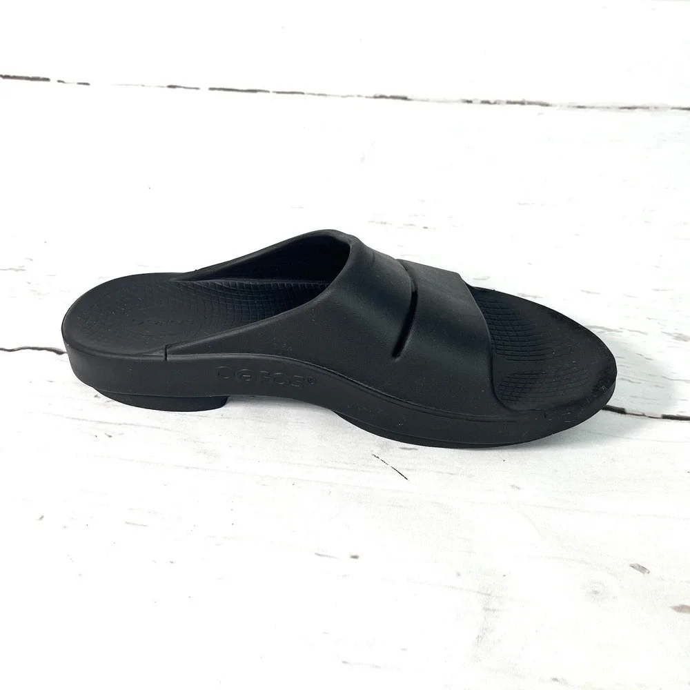 Oofos Ooahh Slide Womens Size 11 Men's Size 9 Black Comfort Recovery Sandals